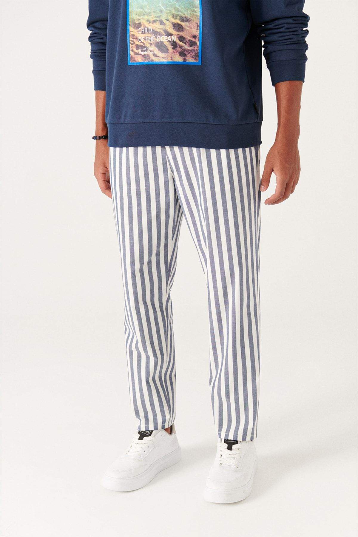 mens-white-navy-wide-striped-relaxed-fit-trousers-a21y3014