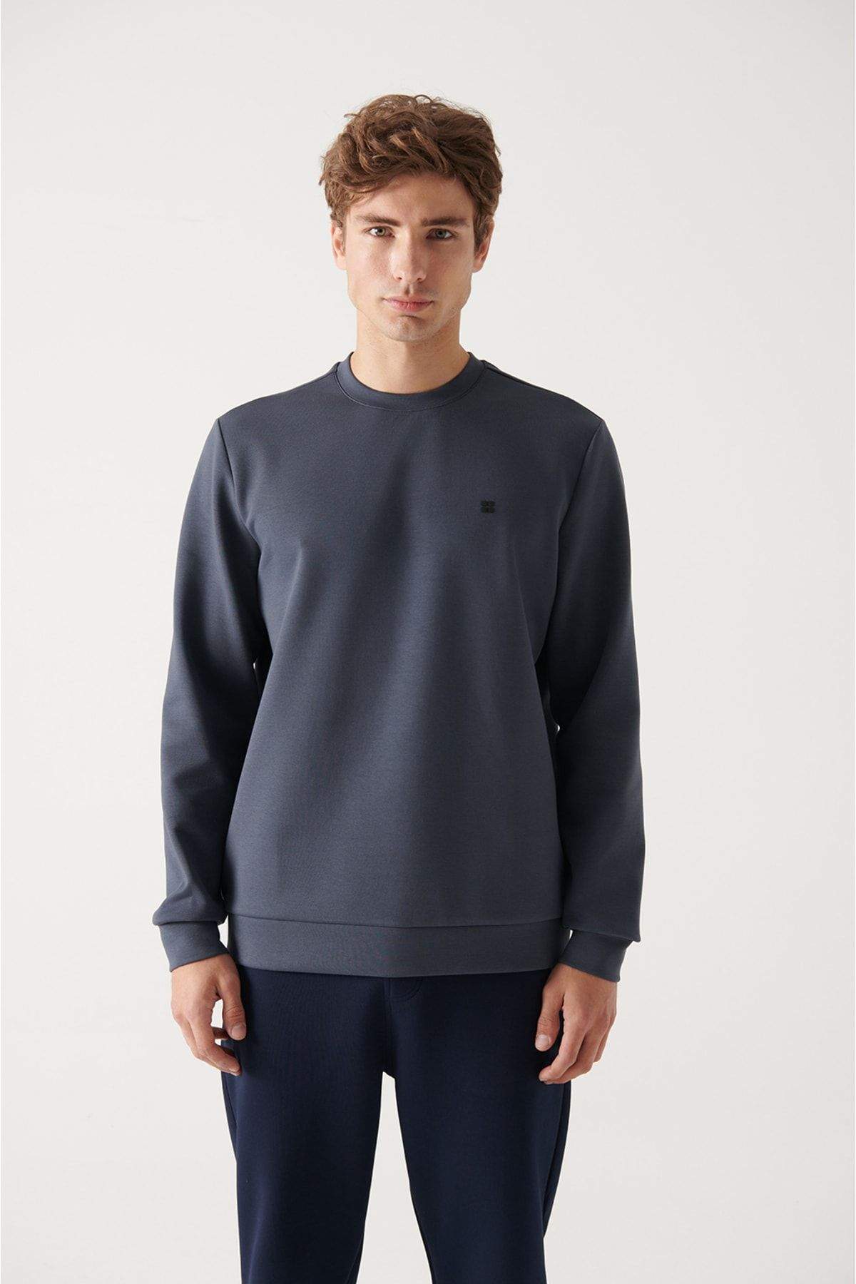 mens-anthracite-crew-neck-flexible-soft-texture-interlock-fabric-sweatshirt