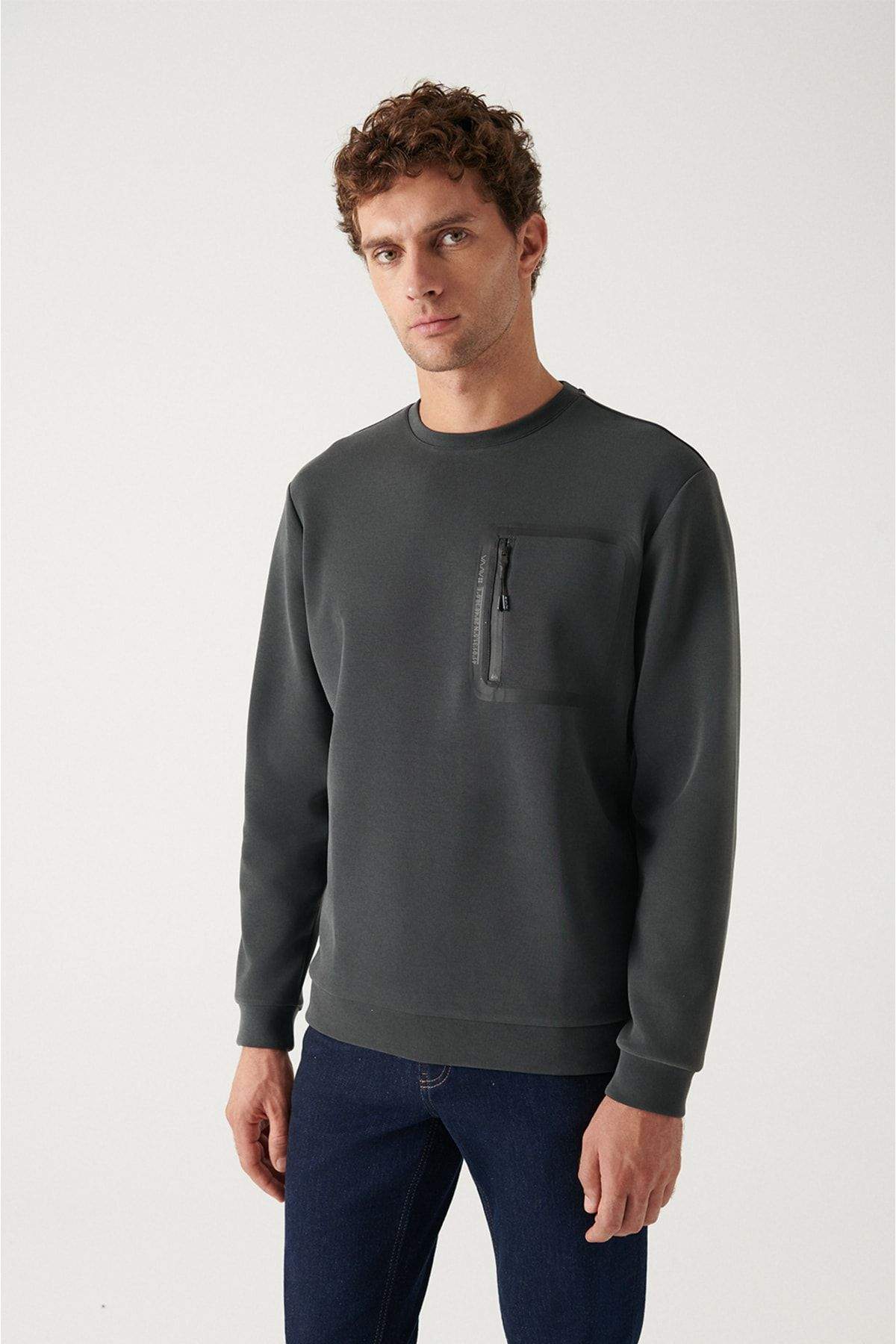 mens-anthracite-crew-neck-soft-touch-pocket-sweatshirt-a22y1274